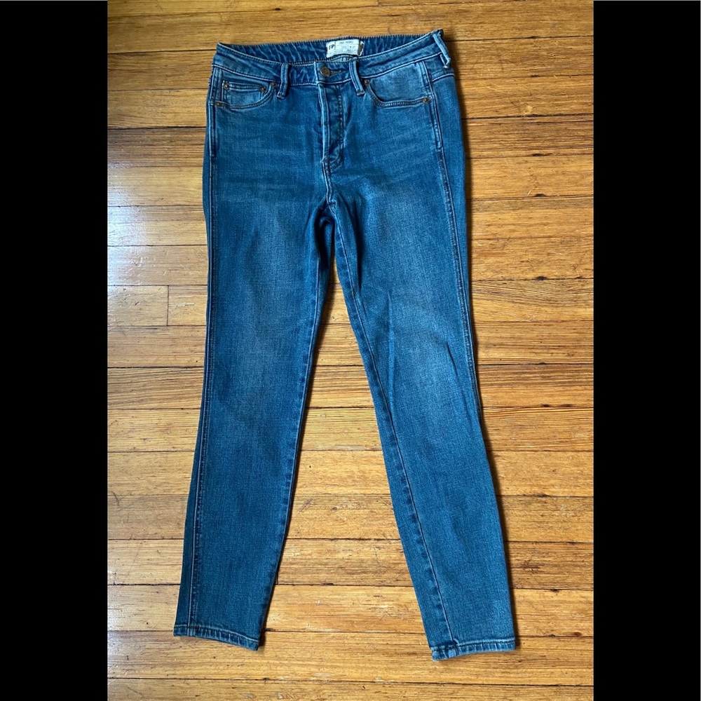 Free People skinny jeans in size 27